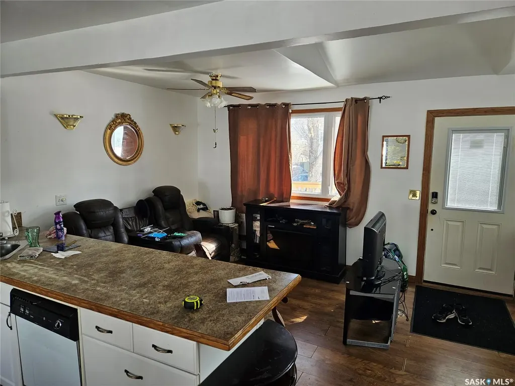 370 Arthur Street Regina SK S4R 4X2