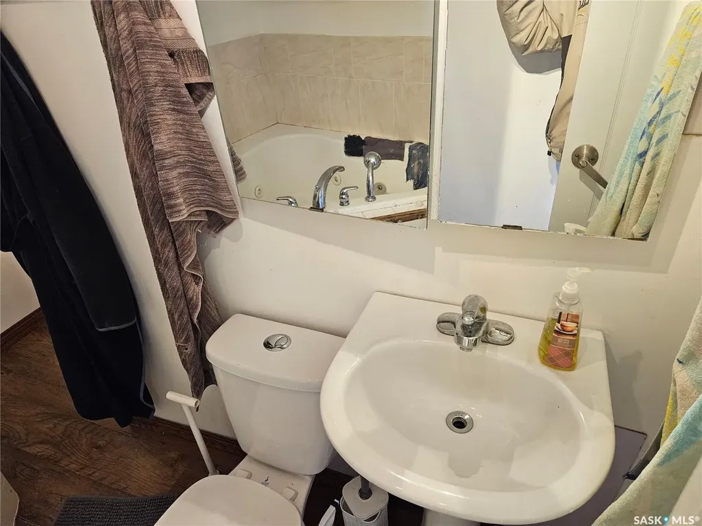 370 Arthur Street Regina SK S4R 4X2
