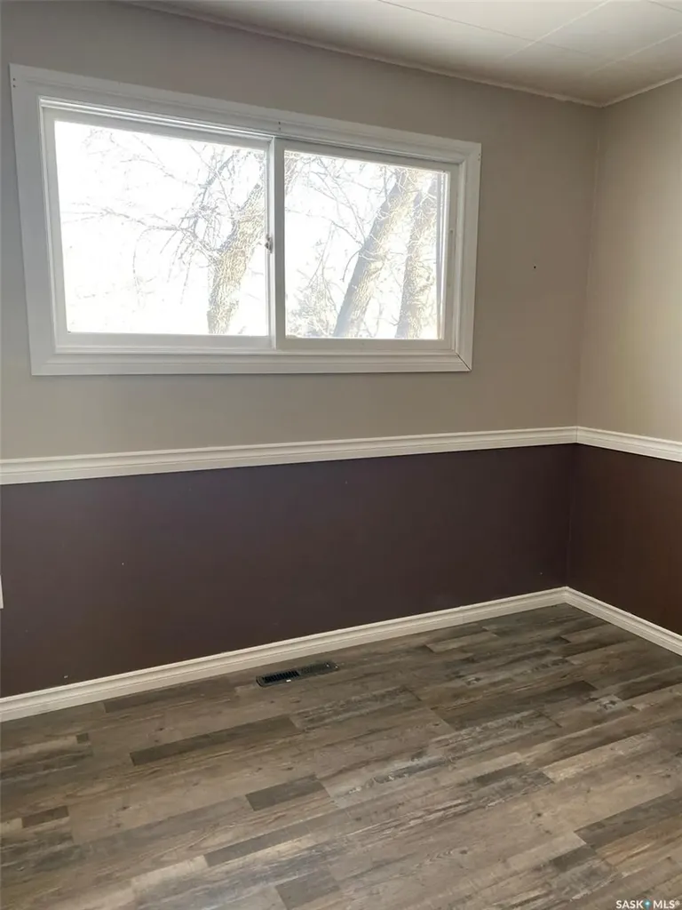 117 Prospect Avenue Oxbow SK S0C 2B0