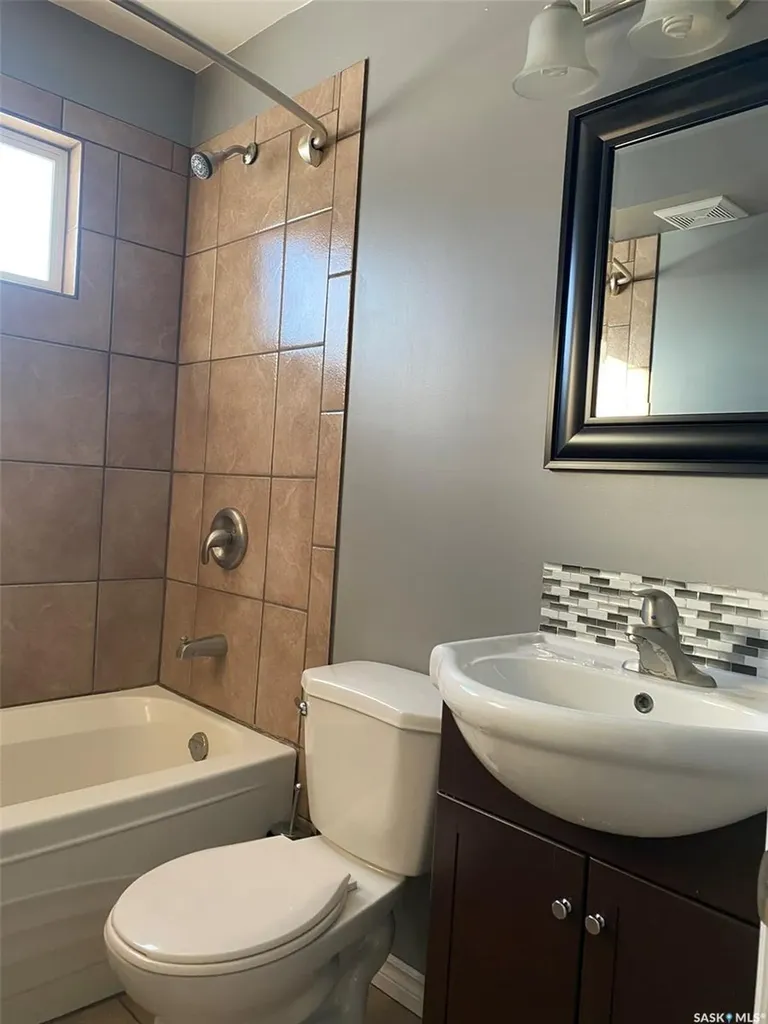 117 Prospect Avenue Oxbow SK S0C 2B0