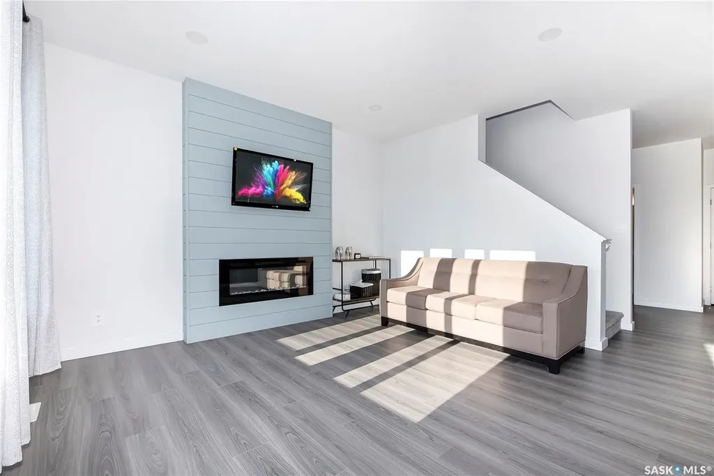 1038 Childers Court Saskatoon SK S7L 6T8