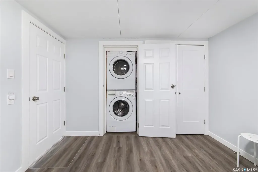 1038 Childers Court Saskatoon SK S7L 6T8