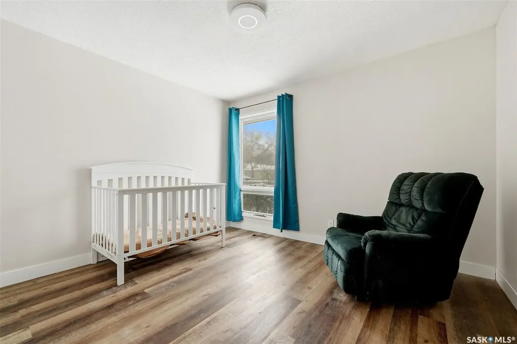 6 Hanley Crescent Regina SK S4R 5A7