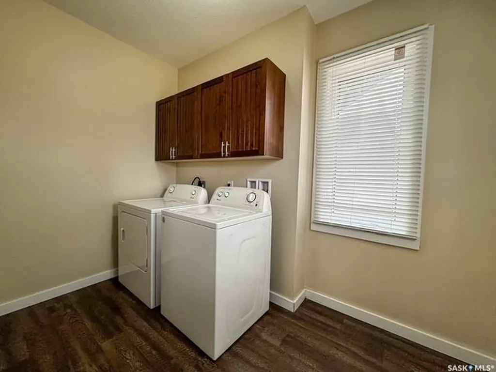 614 7th Avenue NE Swift Current SK S9H 2M4