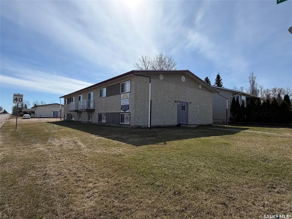 81 Dunfield Crescent Meadow Lake SK S9X 1E3
