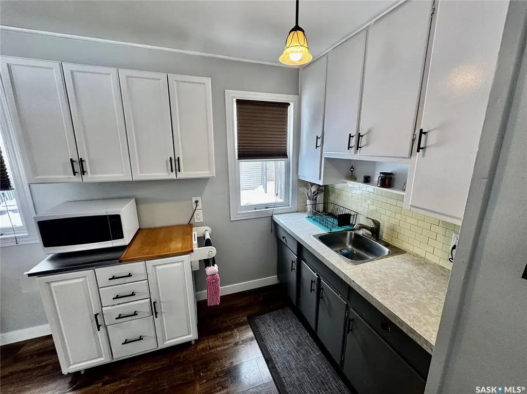 120 Roslyn Avenue Yorkton SK S3N 1N9