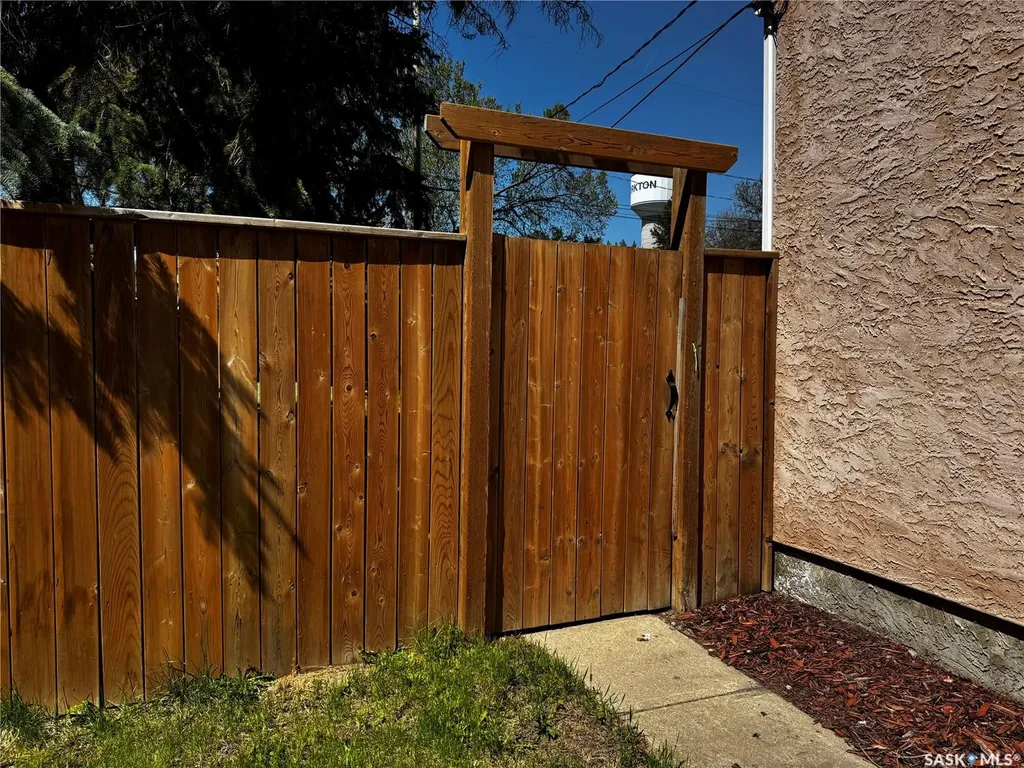 120 Roslyn Avenue Yorkton SK S3N 1N9