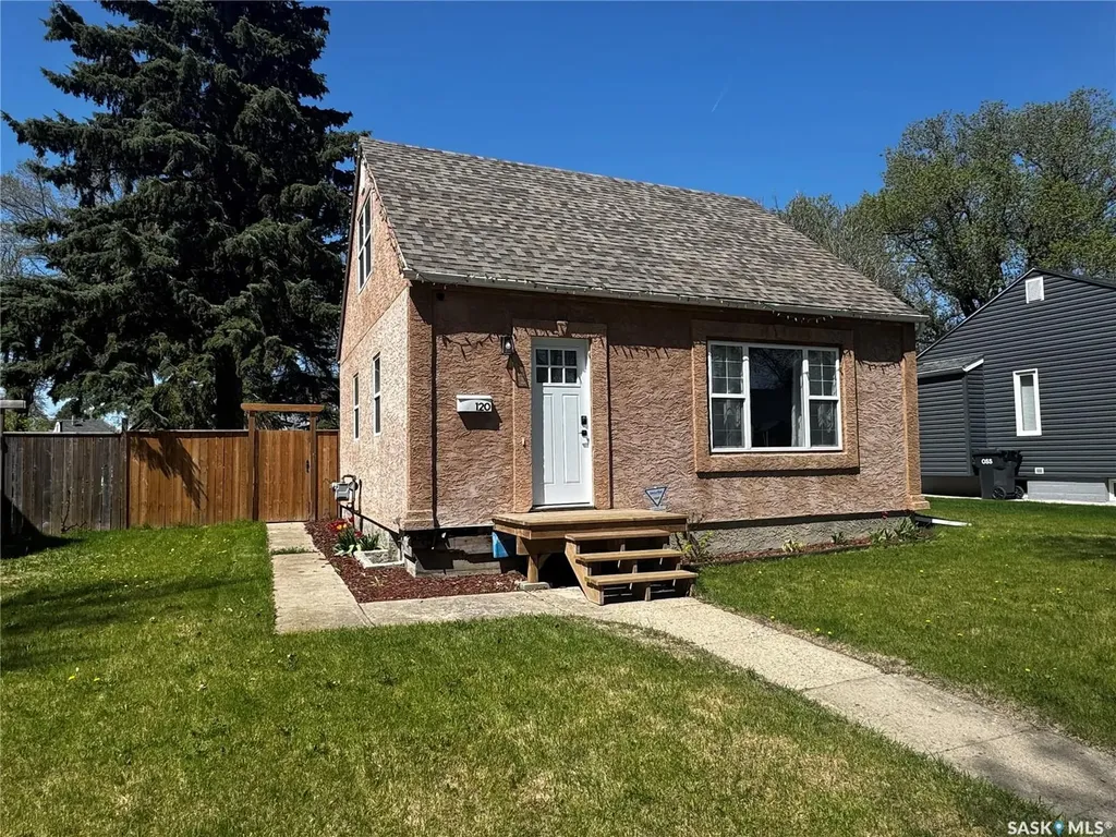 120 Roslyn Avenue Yorkton SK S3N 1N9