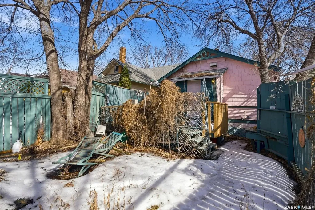 2168 Montague Street Regina SK S4T 3J9