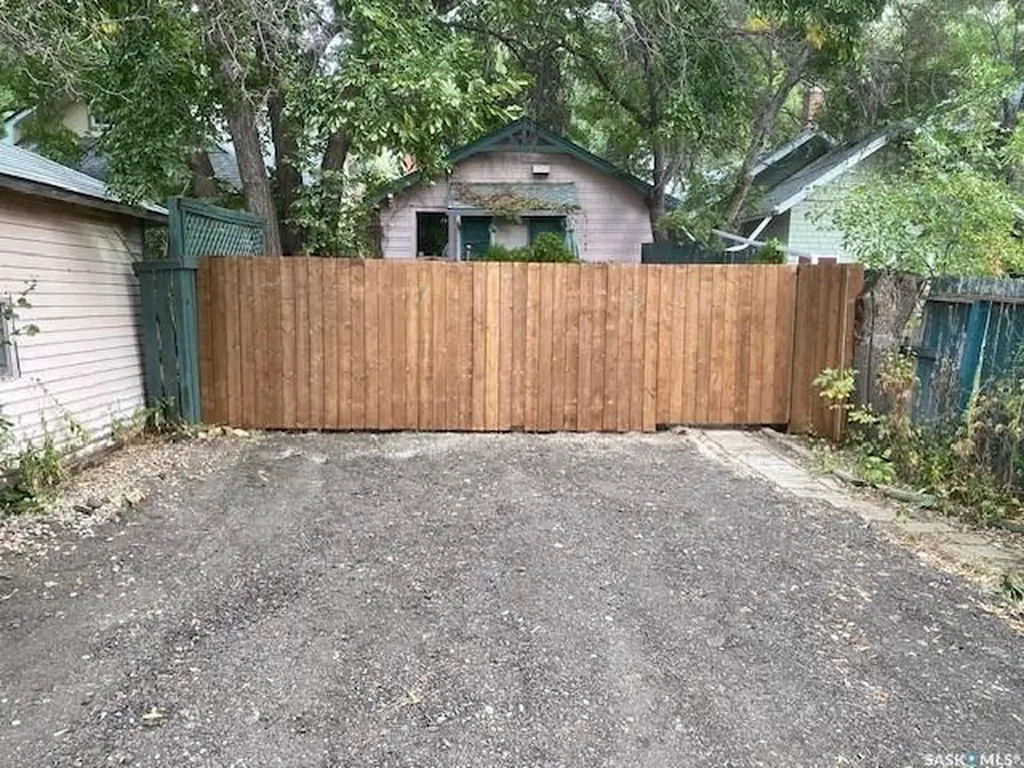2168 Montague Street Regina SK S4T 3J9