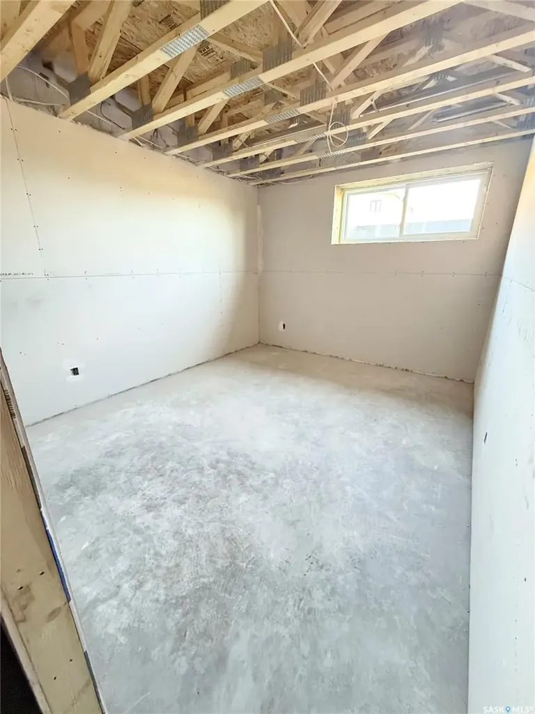 161 Delaet Drive Weyburn SK S4H 3B9