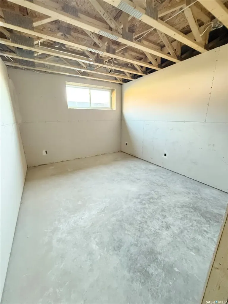161 Delaet Drive Weyburn SK S4H 3B9