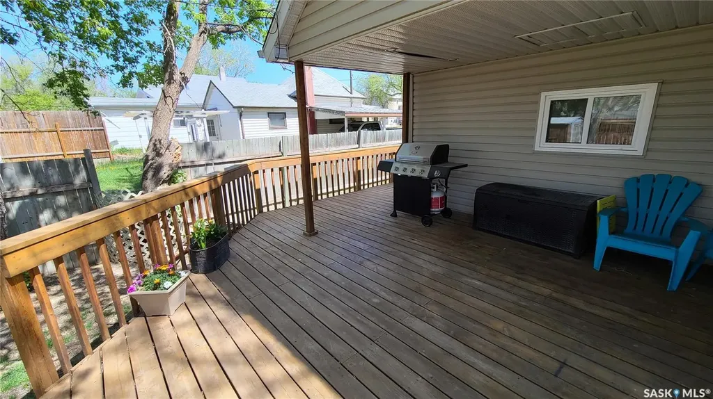 215 Mergens Street Weyburn SK S4H 1R4