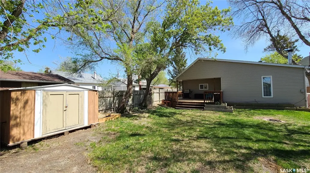 215 Mergens Street Weyburn SK S4H 1R4