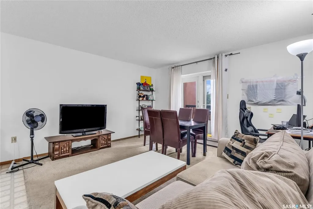 405 5th Avenue N Saskatoon SK S7K 6Z3