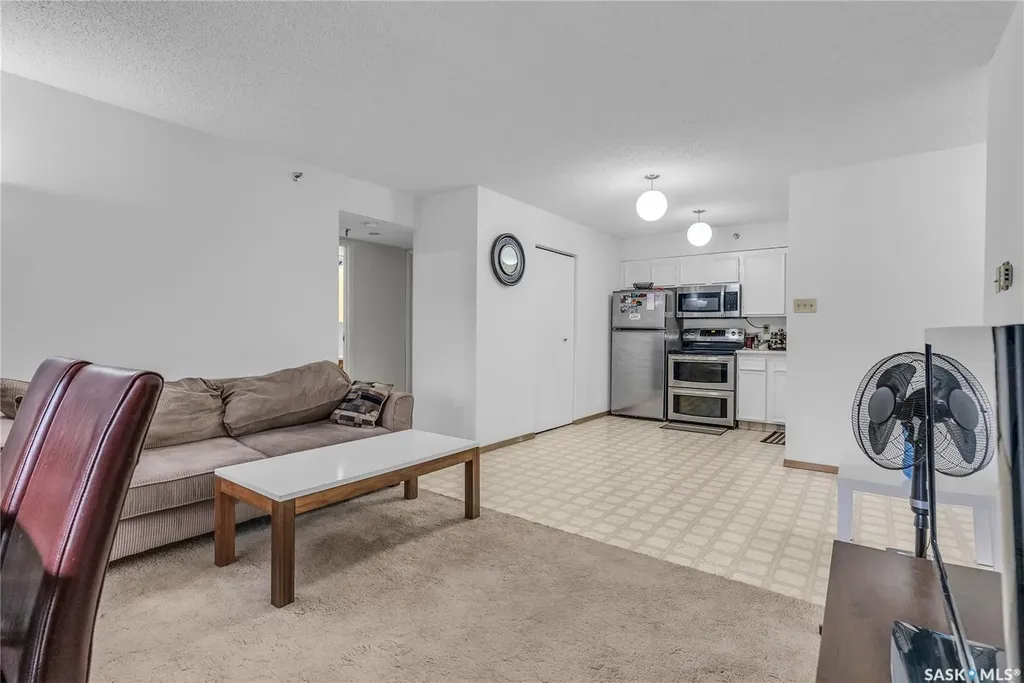 405 5th Avenue N Saskatoon SK S7K 6Z3