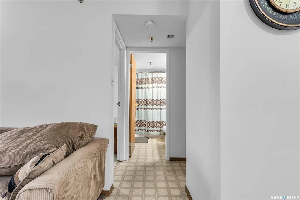 405 5th Avenue N Saskatoon SK S7K 6Z3