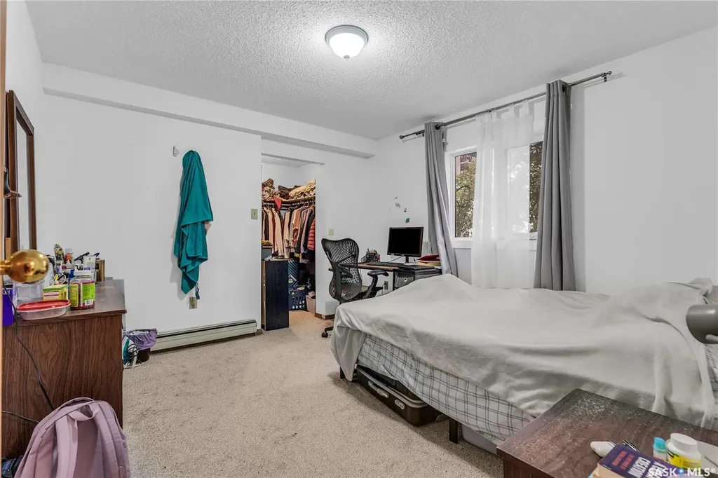 405 5th Avenue N Saskatoon SK S7K 6Z3