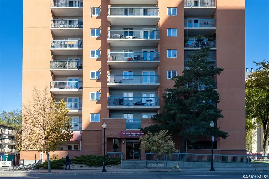 405 5th Avenue N Saskatoon SK S7K 6Z3