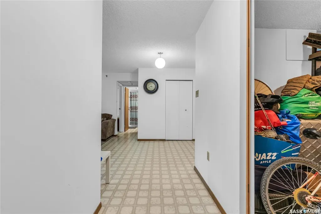 405 5th Avenue N Saskatoon SK S7K 6Z3