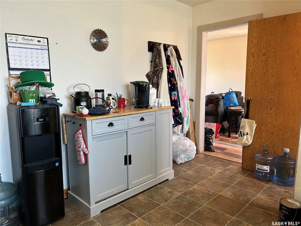 321 3rd Street Frobisher SK S0C 0Y0
