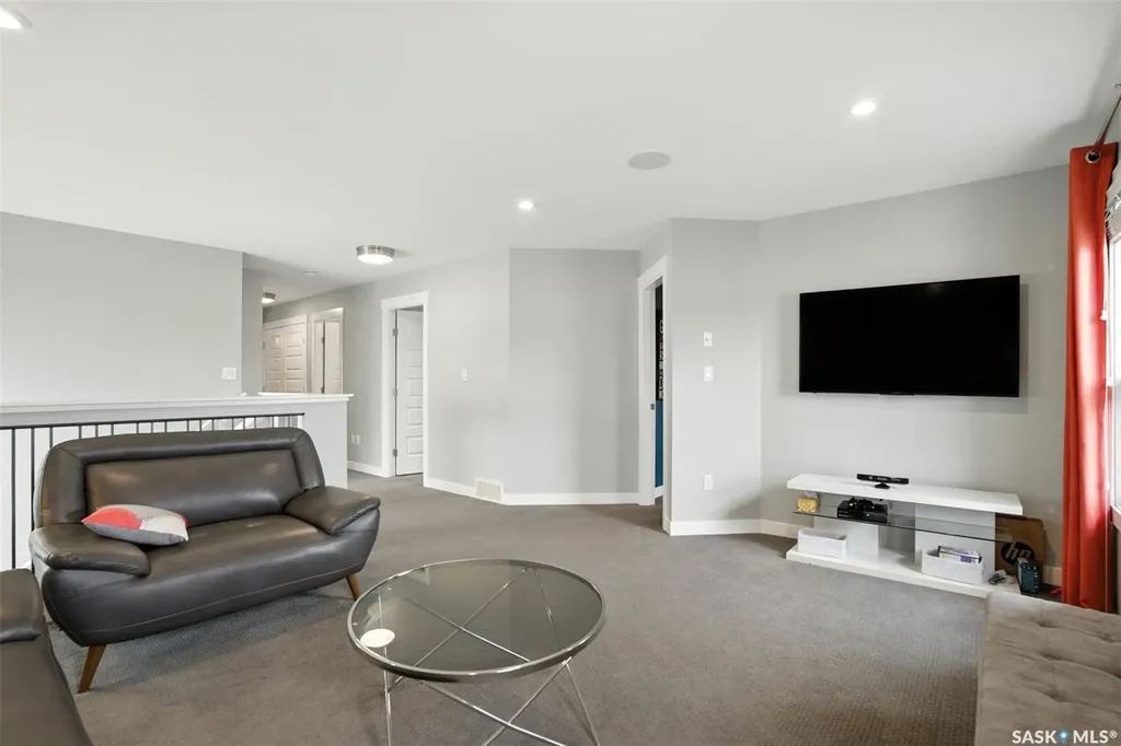 212 Secord Way Saskatoon SK S7V 0L9