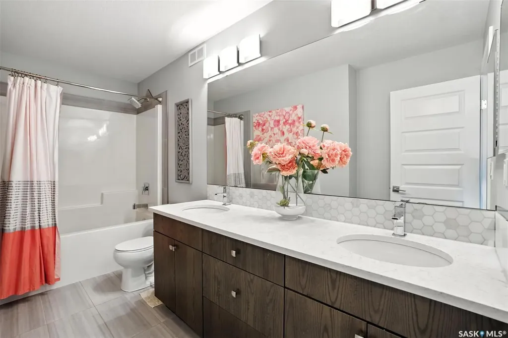212 Secord Way Saskatoon SK S7V 0L9