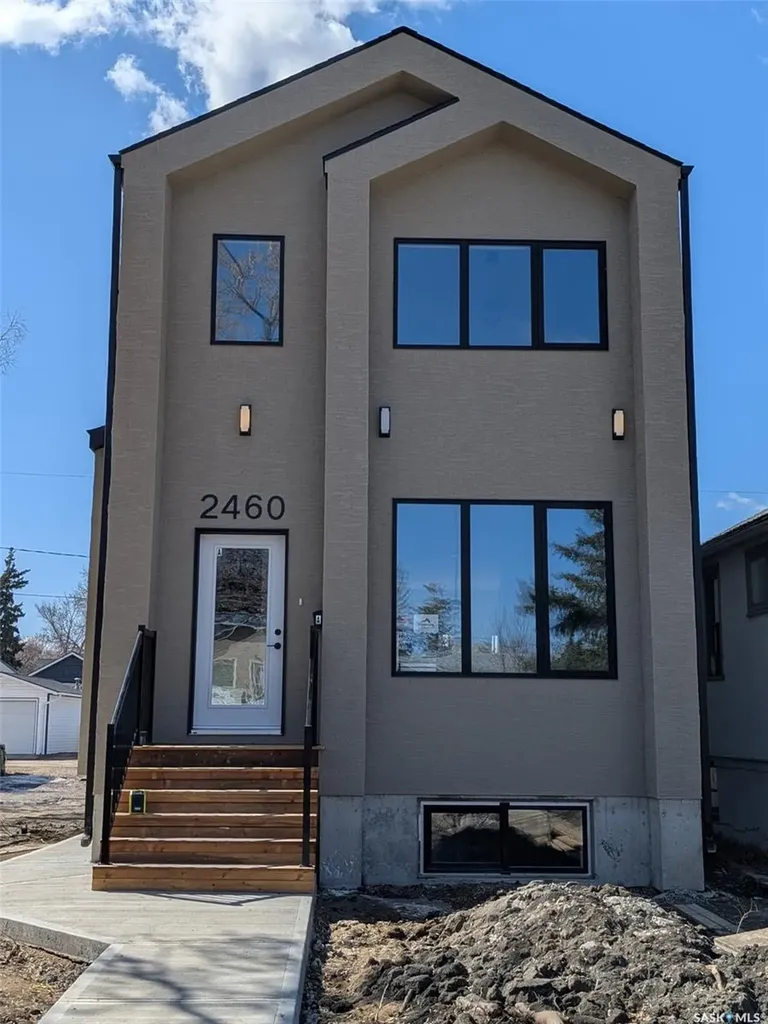 2460 Lindsay Street Regina SK S4N 3C6