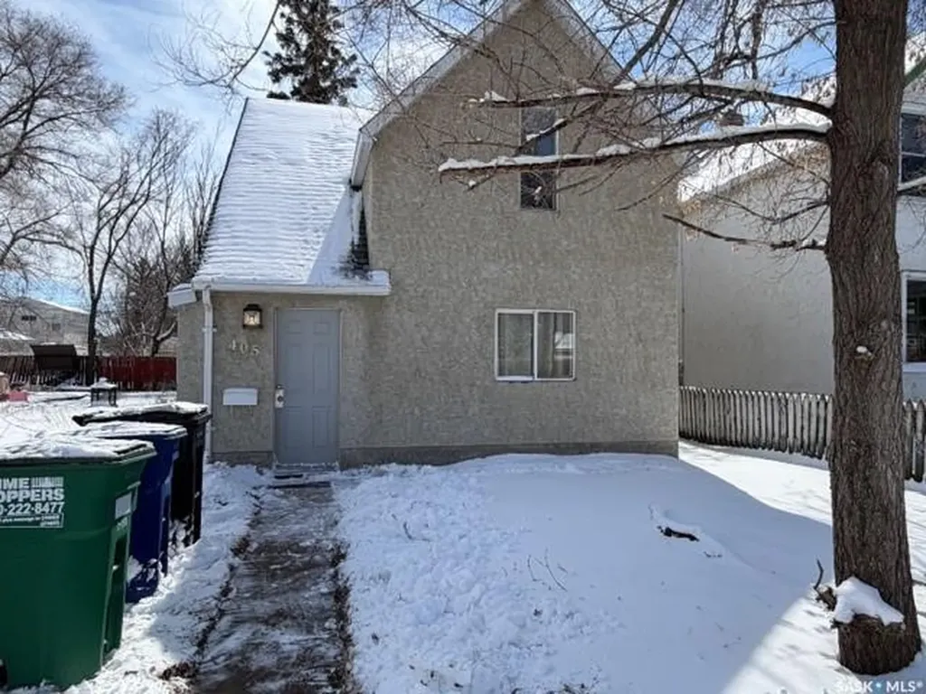 405 18th Street W Saskatoon SK S7M 1C7