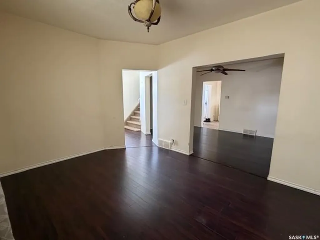 405 18th Street W Saskatoon SK S7M 1C7