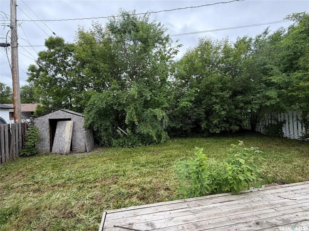 407 2nd Street E Meadow Lake SK S9X 1E8