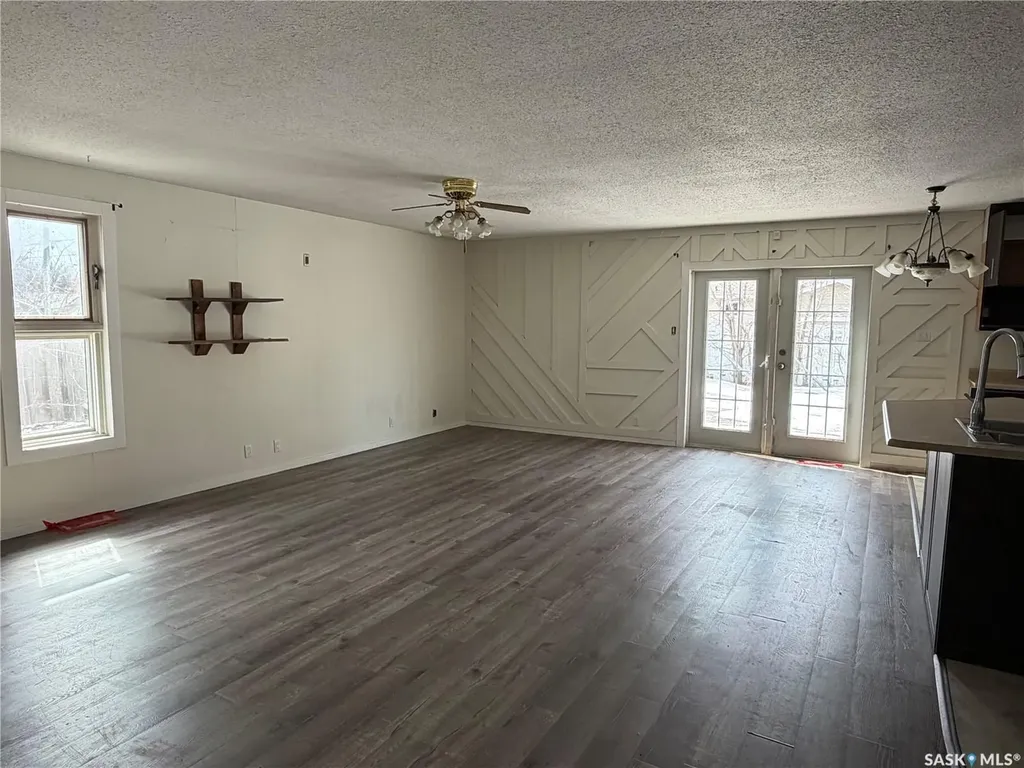 407 2nd Street E Meadow Lake SK S9X 1E8