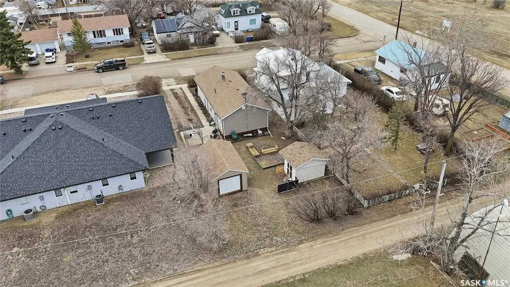 231 5th Avenue W Gravelbourg SK S0H 1X0