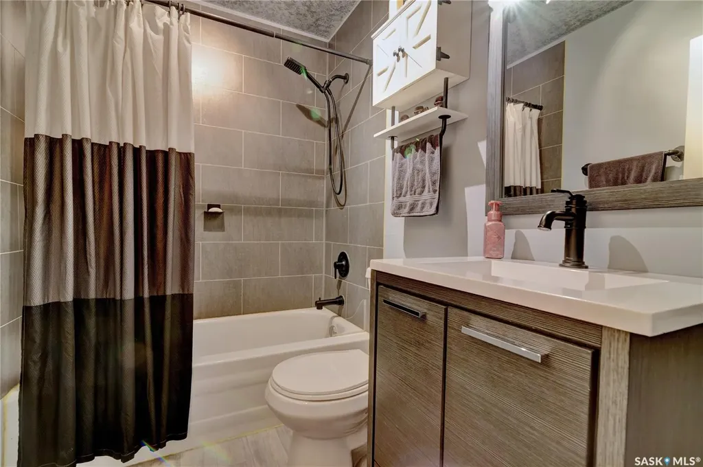 1230 Dewdney Avenue E Regina SK S4N 0E3