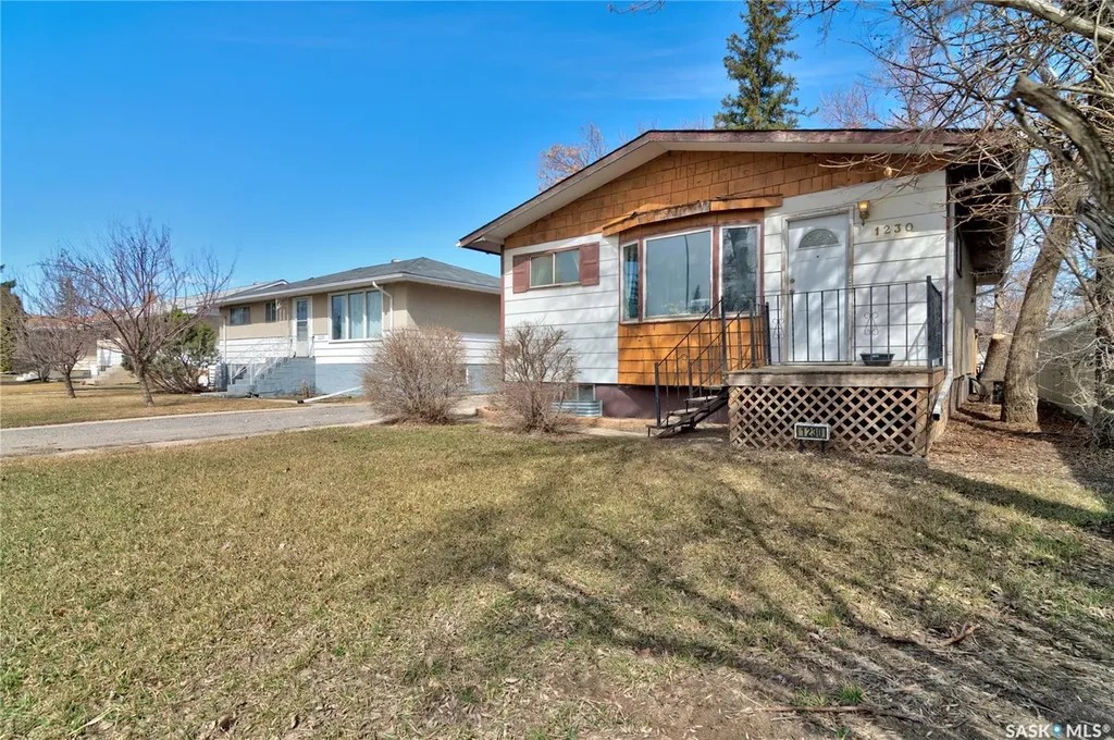 1230 Dewdney Avenue E Regina SK S4N 0E3