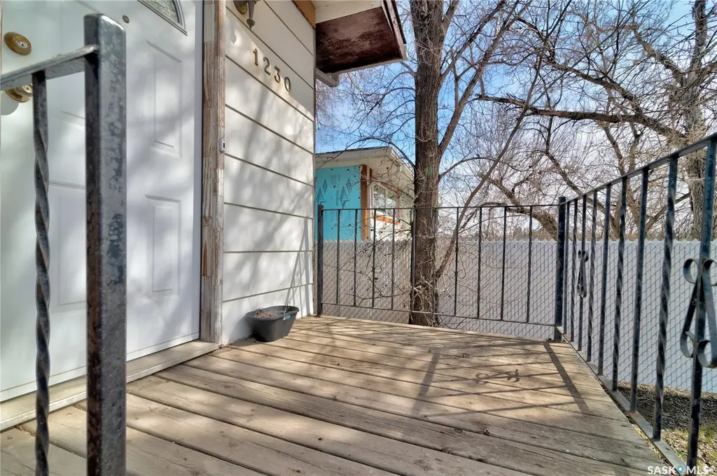 1230 Dewdney Avenue E Regina SK S4N 0E3