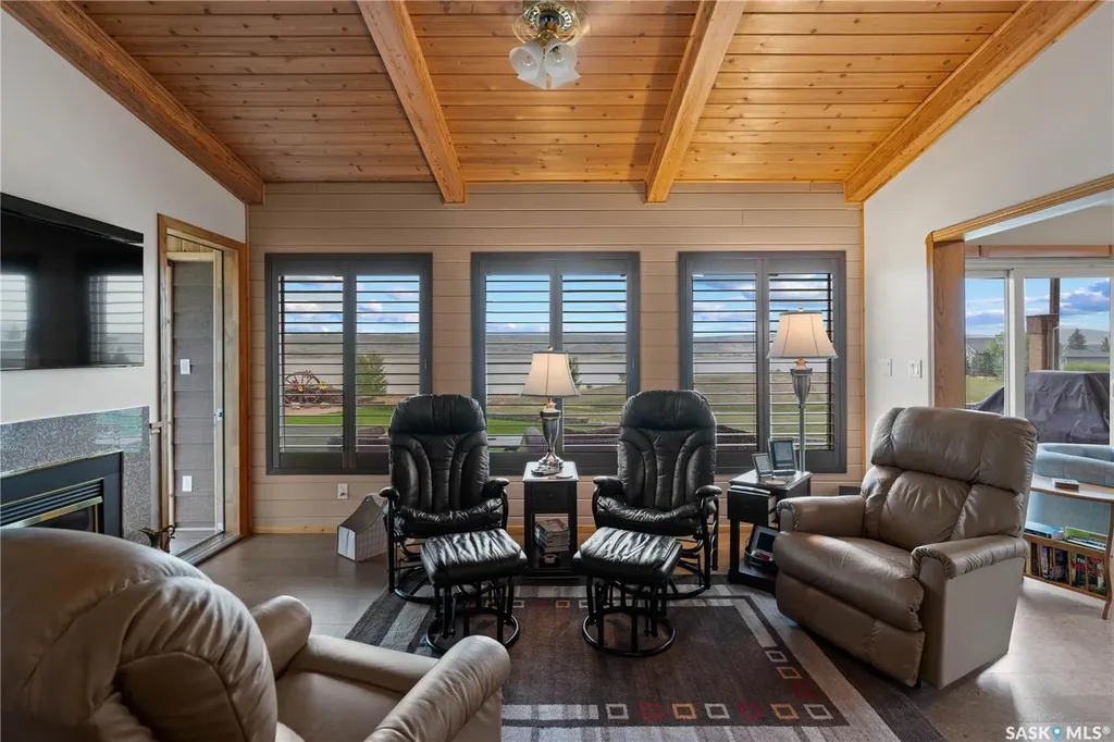 70 Cactus Drive Saskatchewan Landing SK S9H 3X5