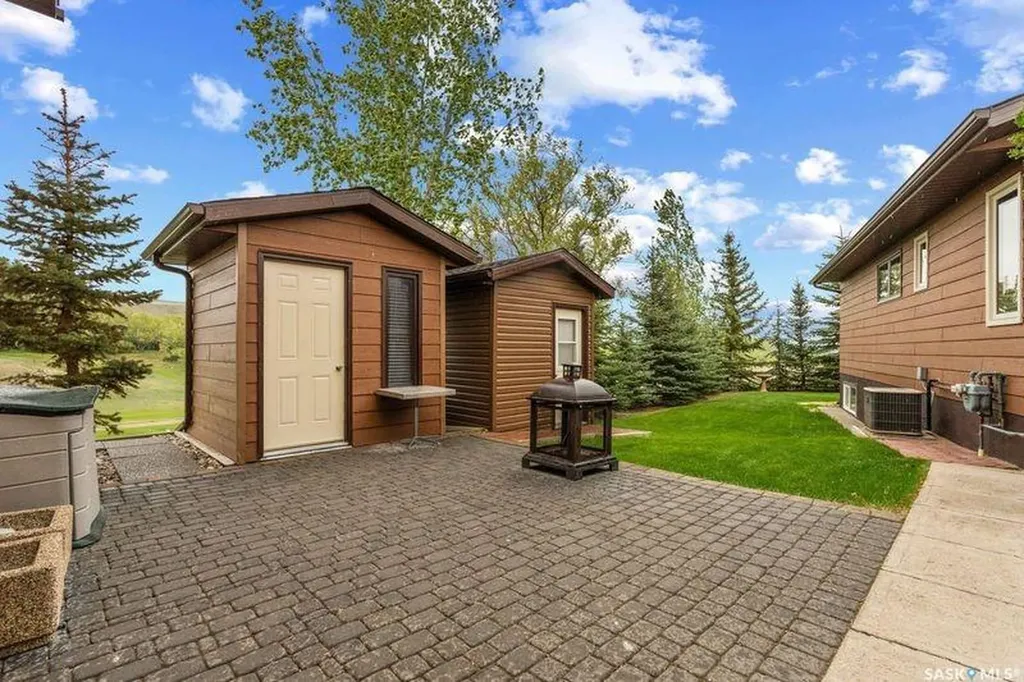 70 Cactus Drive Saskatchewan Landing SK S9H 3X5