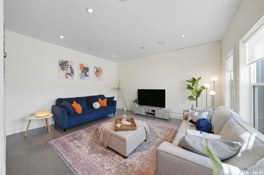 230 Trimble Lane Saskatoon SK S7W 0E1