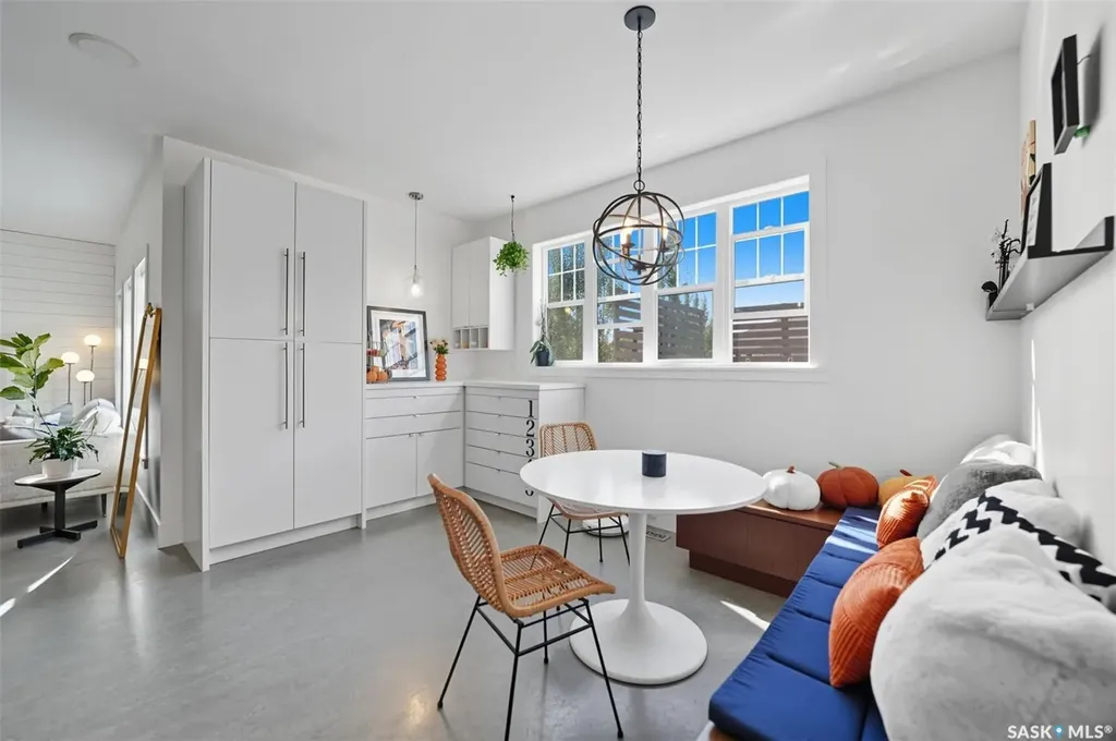 230 Trimble Lane Saskatoon SK S7W 0E1