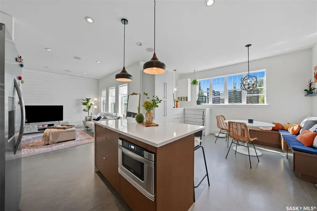 230 Trimble Lane Saskatoon SK S7W 0E1