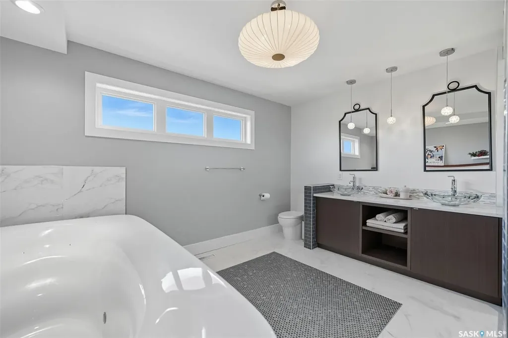 230 Trimble Lane Saskatoon SK S7W 0E1