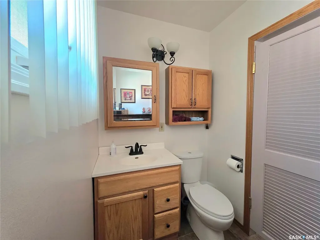 101 Fraser Avenue Oxbow SK S0C 0B6