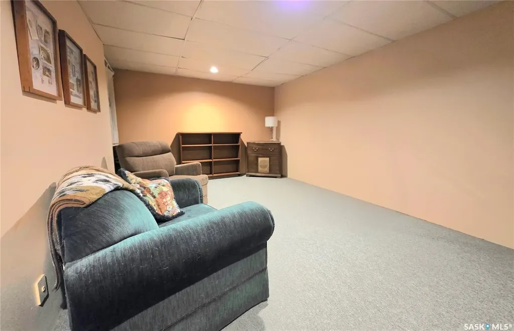 101 Fraser Avenue Oxbow SK S0C 0B6
