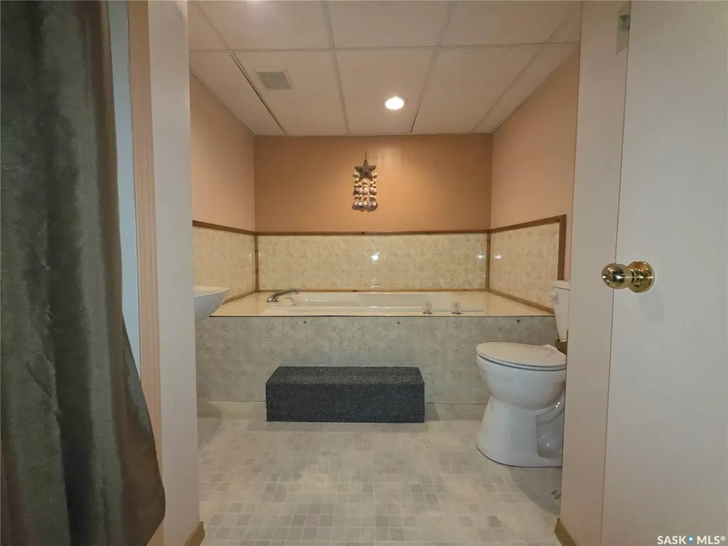 101 Fraser Avenue Oxbow SK S0C 0B6