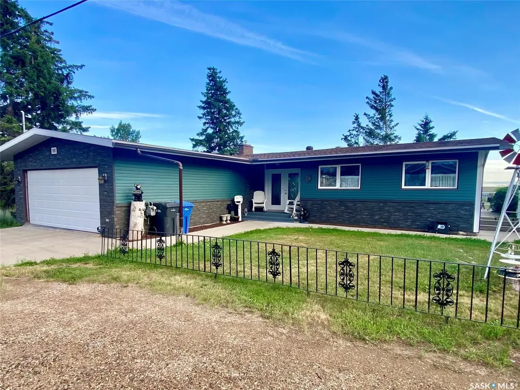 101 Fraser Avenue Oxbow SK S0C 0B6