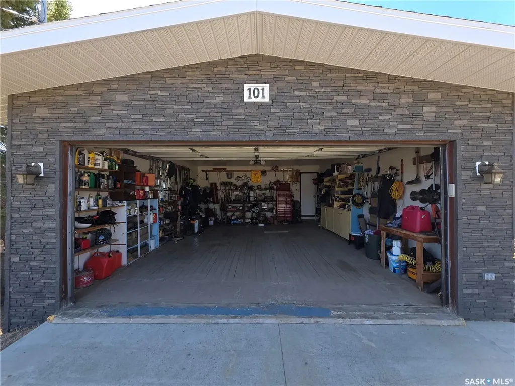 101 Fraser Avenue Oxbow SK S0C 0B6