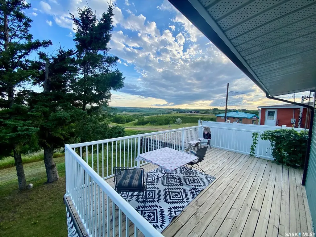 101 Fraser Avenue Oxbow SK S0C 0B6
