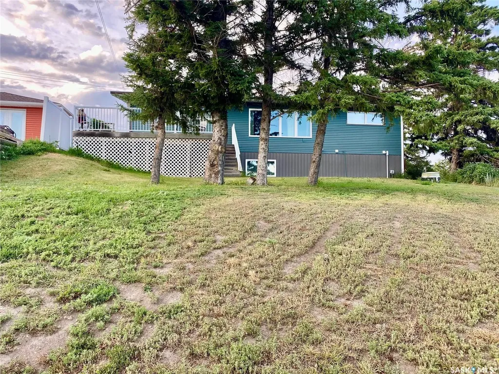 101 Fraser Avenue Oxbow SK S0C 0B6