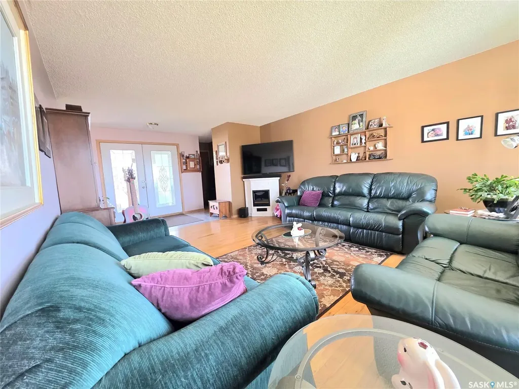 101 Fraser Avenue Oxbow SK S0C 0B6